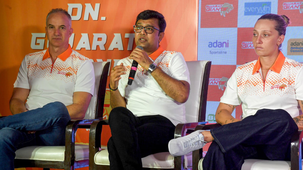 WPL 2027: Choosing four overseas players in playing XI will be really hard, says Klinger